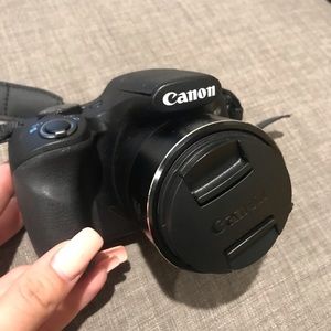 Canon Powershot SX520 digital camera